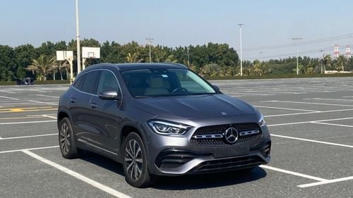 مرسيدس بنز GLA 250 4MATIC