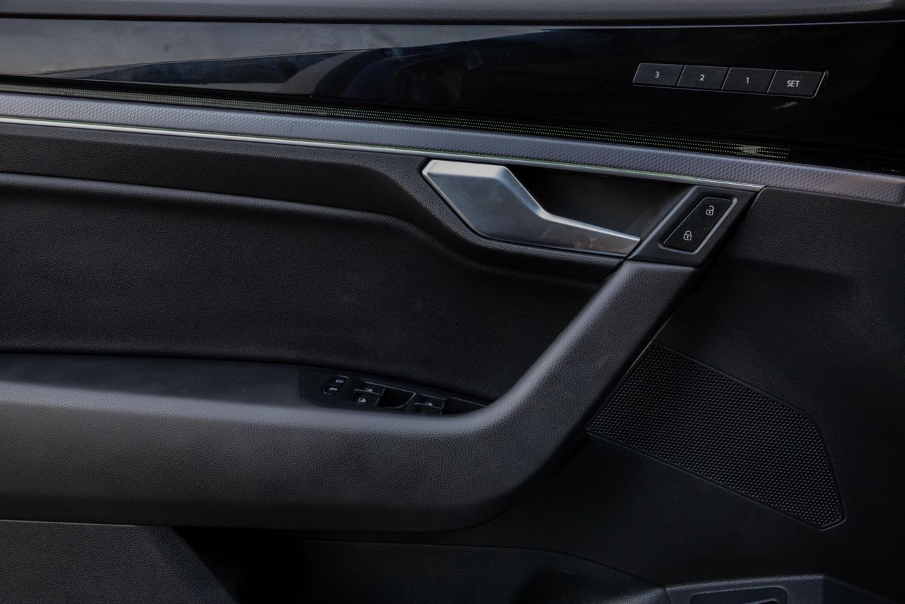 Volkswagen Touareg Touareg R-Line | 3,408 P.M | 0% Downpayment | Volkswagen Warranty! | Ramadan Offer!