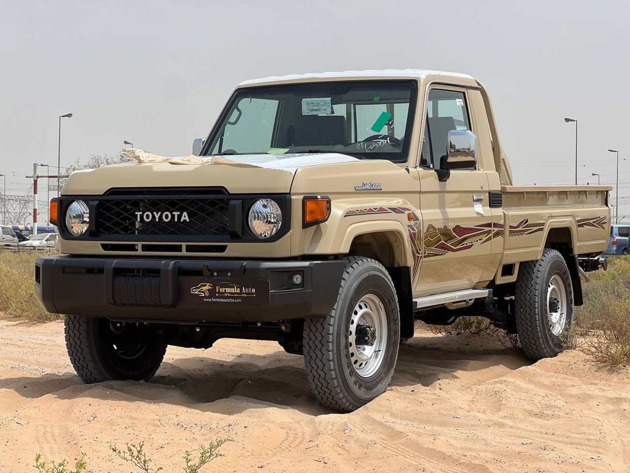 Toyota Land Cruiser Pick Up LC79 S/C 4.0L PTR A/T //2025// MID OPTION WITH WINCH , DIFF LOCK , DVD&BACK CAMERA , CRUISE CONTROL