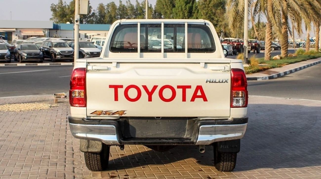 Toyota Hilux HILUX 2.7L AT PETROL