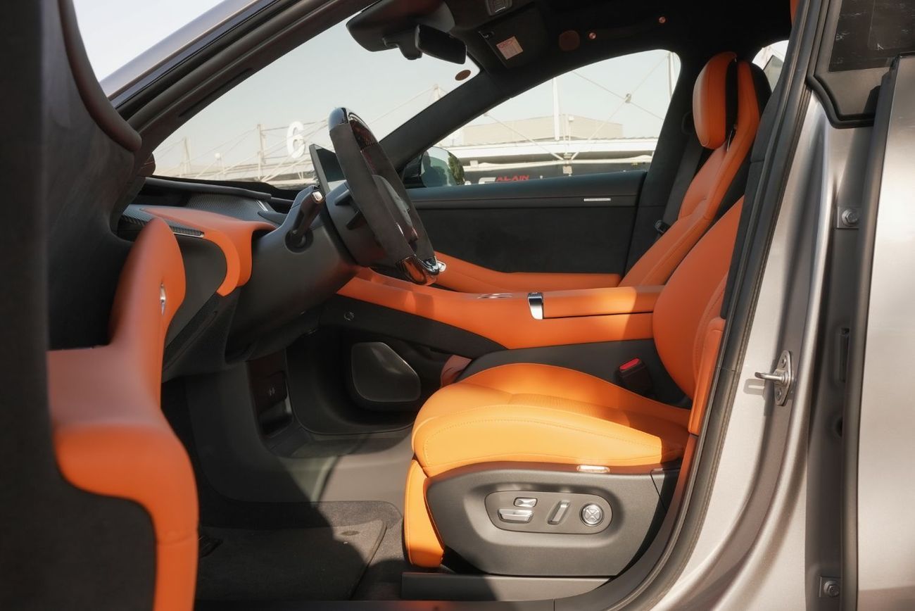 Xiaomi YU7 Xiaomi YU7 2025 – Ultra-long Range High-Performance 4WD Max