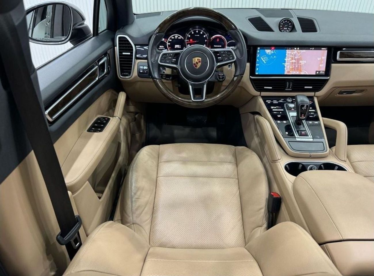 بورش كايان Std 3.0L (340 HP) 2019 Porsche Cayenne, 2025 Porsche Warranty, Sport Chrono Package, GCC