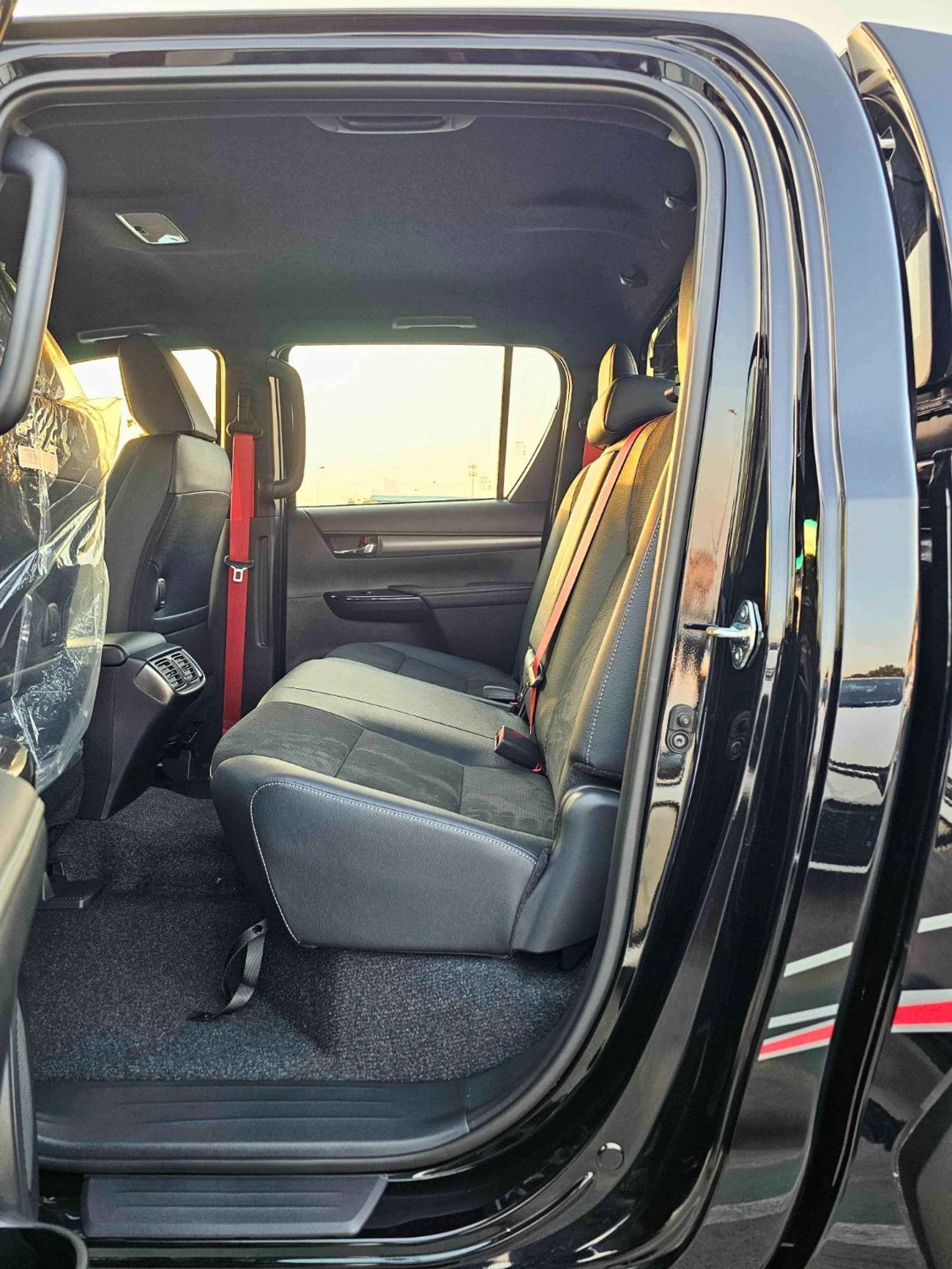 Toyota Hilux GR SPORT WIDE BODY / DOUBLE CABIN / 4.0L V6 PETROL / OVER FENDER / 360*CAMERA / DRIVER PWR SEATS / F