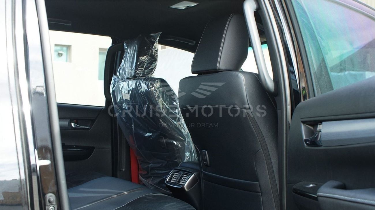 تويوتا هيلوكس GR Sport 2.8L Diesel 4X4 Automatic (Export Only)