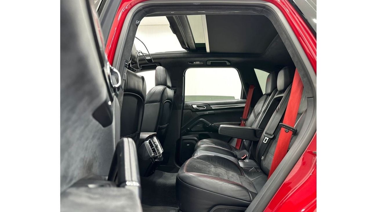 Porsche Cayenne 2016 Porsche Cayenne GTS, Sep 2024 Porsche Warranty, Full Porsche Service History, GCC