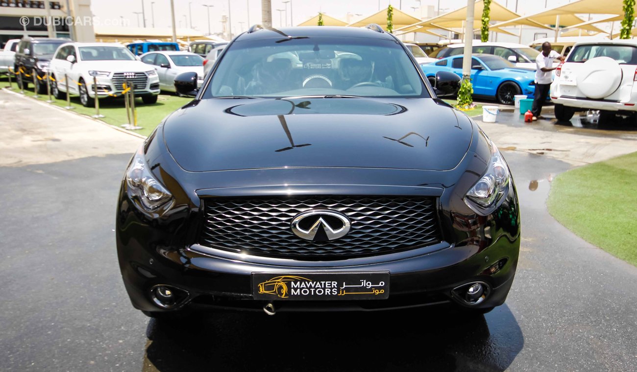 إنفينيتي QX70