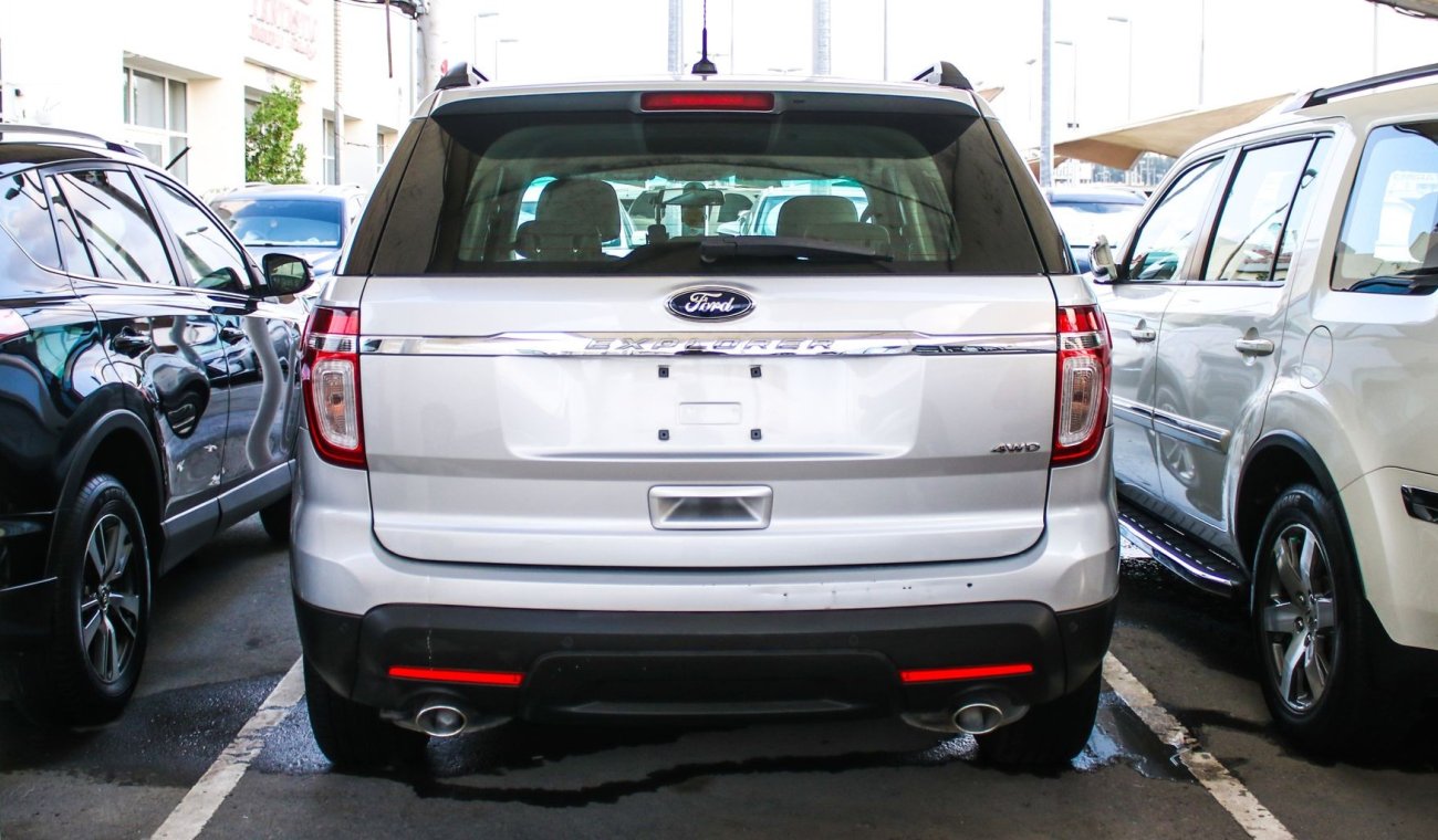 Ford Explorer 4WD