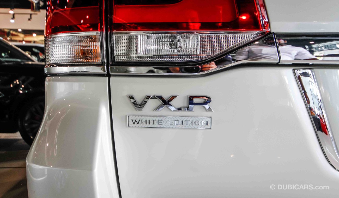 Toyota Land Cruiser VXR V8 5.7