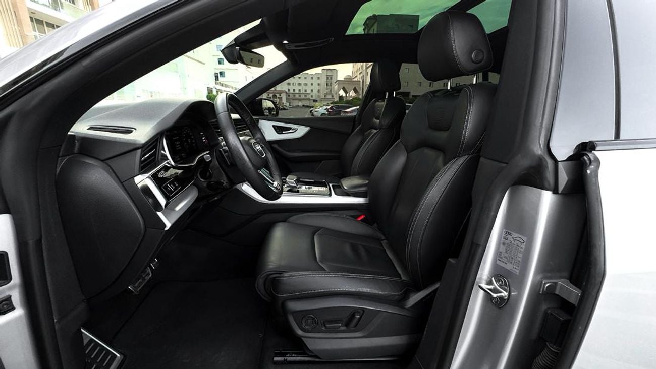 Audi Q8 55 TFSI quattro S-Line 3.0L (340 HP)