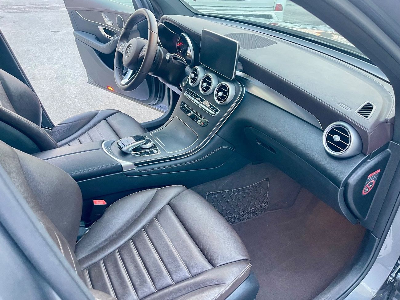 Mercedes-Benz GLC 300 4MATIC 2.0L