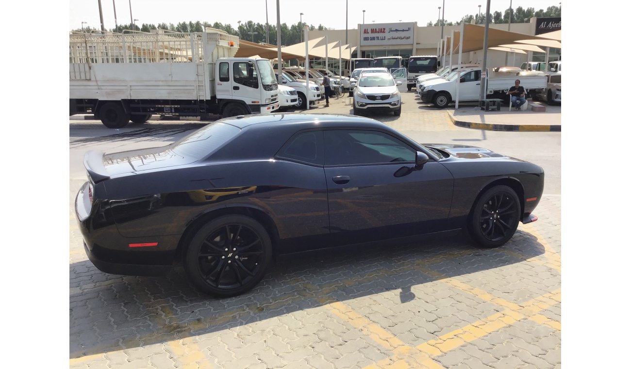 Dodge Challenger Sold!!V6/FULL OPTION/EXCELLENT CONDITION