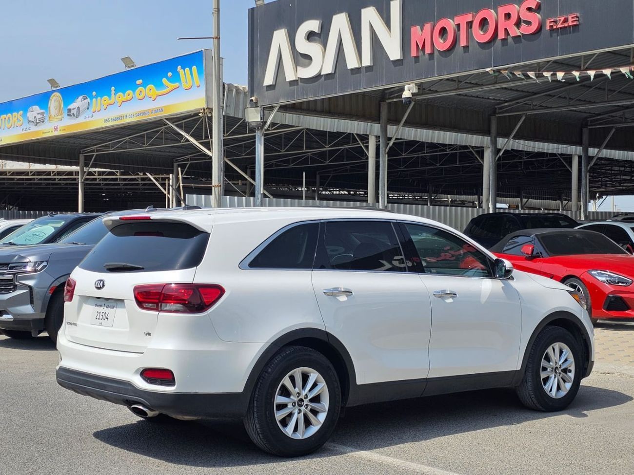 Kia Sorento Base 3.3L FWD