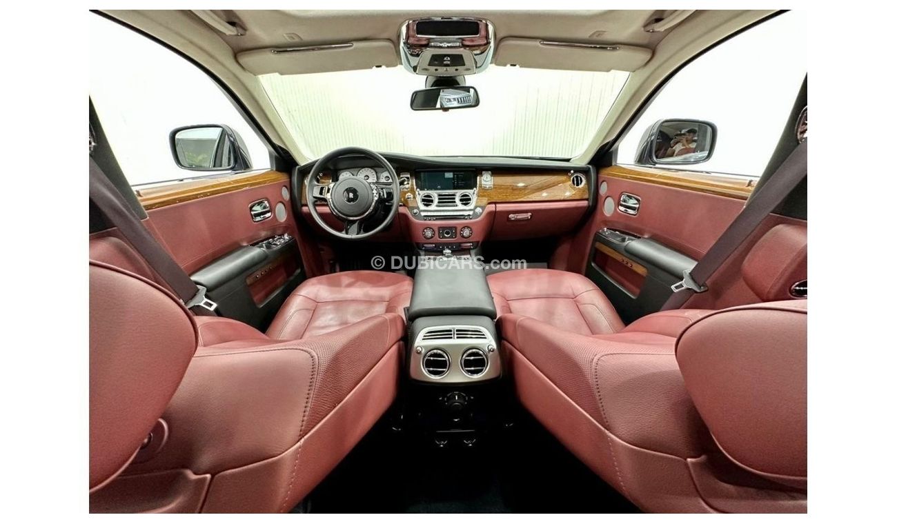 رولز رويس جوست 2010 Rolls Royce Ghost, Full Rolls Royce Service History, Low kms, GCC