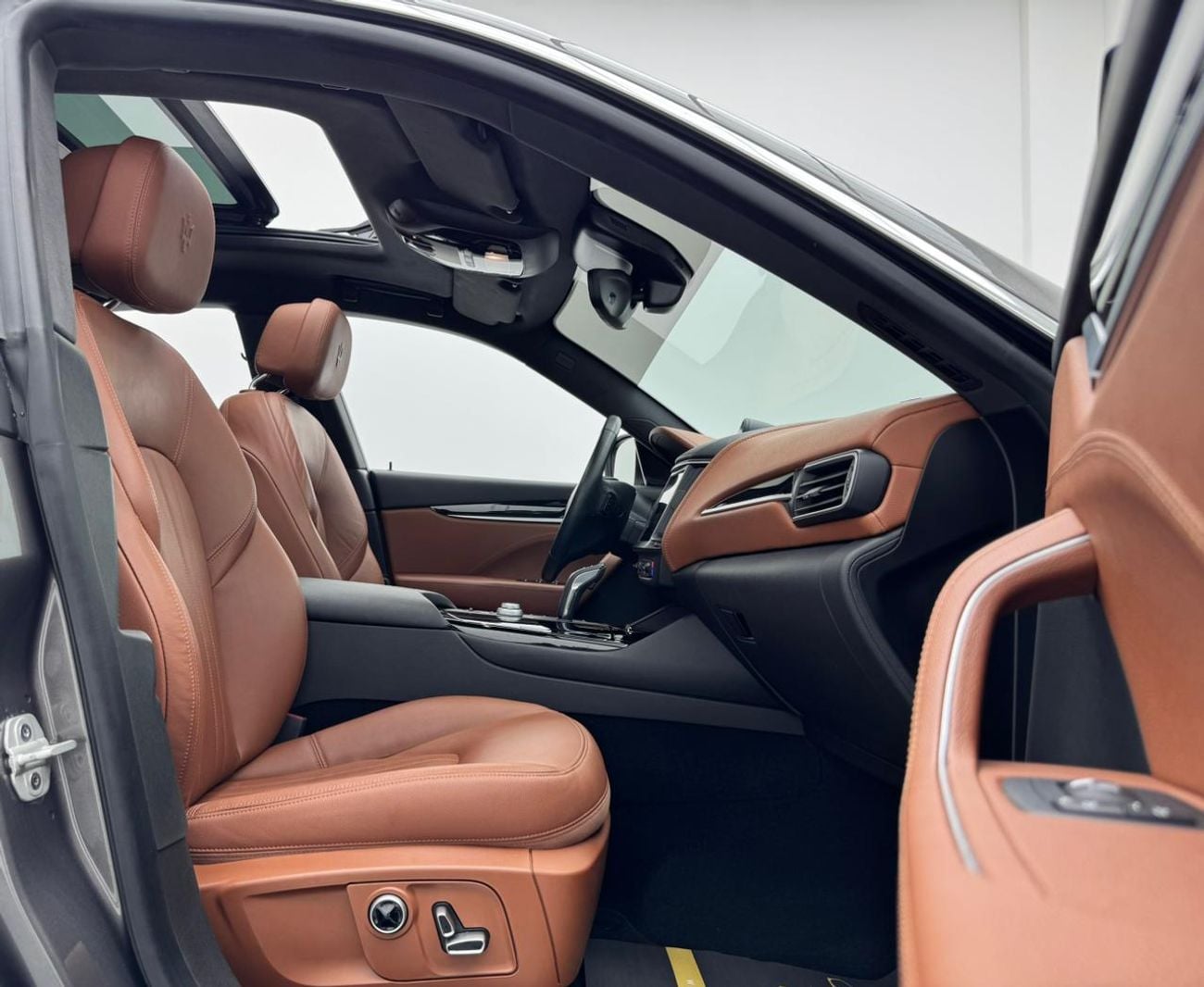 مازيراتي ليفونت 2022 Maserati Levante GT Hybrid, 2027 Maserati Warranty, Maserati Service History, GCC