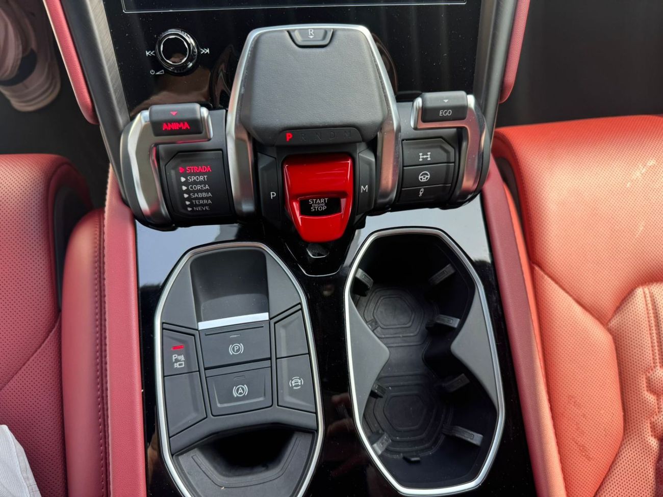 لامبورغيني اوروس STD 4.0T V8