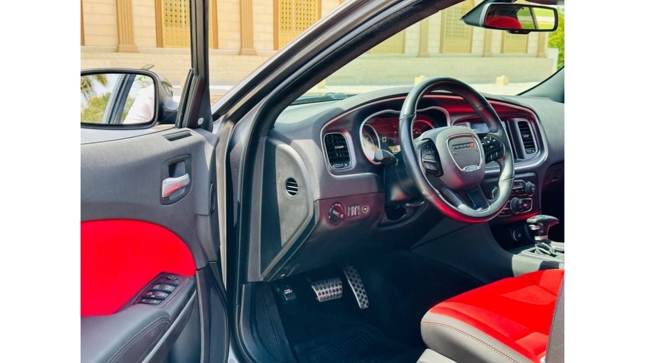 Dodge Charger R/T Scatpack DODGE CHARGER SRT8 MODEL 2018 VERY CLEAN CAR