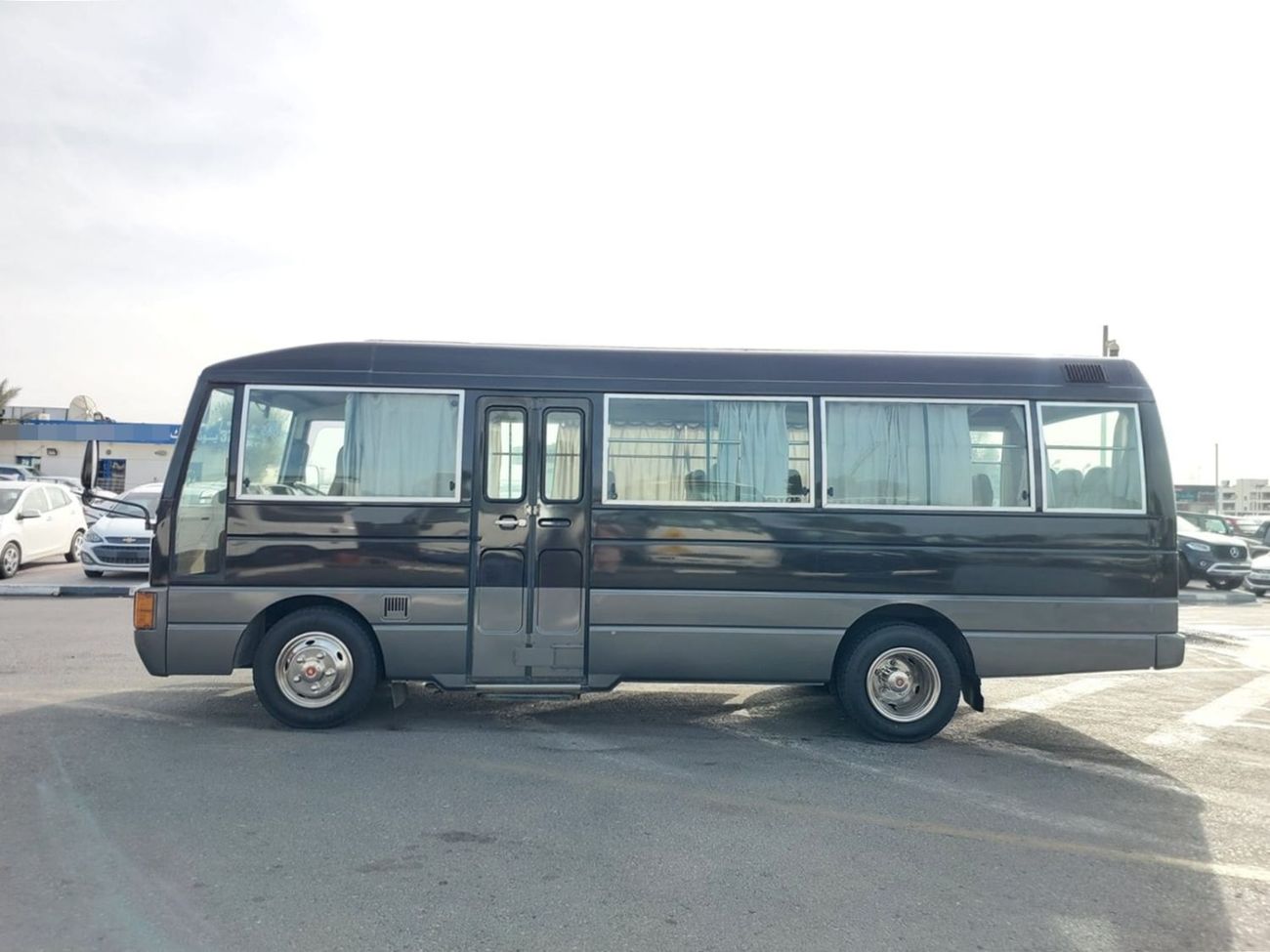 نيسان سيفيليان NISSAN CIVILIAN BUS RHD 1998 MODEL 4.1 L DIESEL AUTOMATIC(PM02267)
