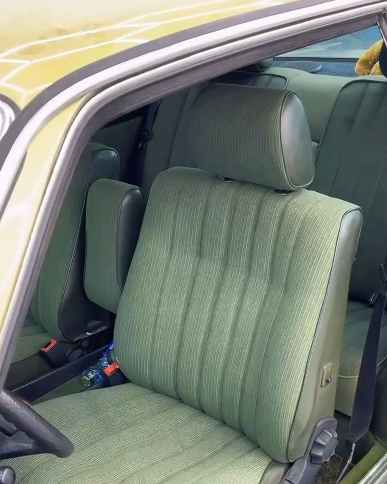 مرسيدس بنز 280 1985 Mercedes-Benz 280CE | Coupe | Original | High Grade