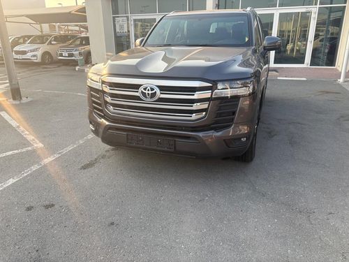 Toyota Land Cruiser GXR 3.5L