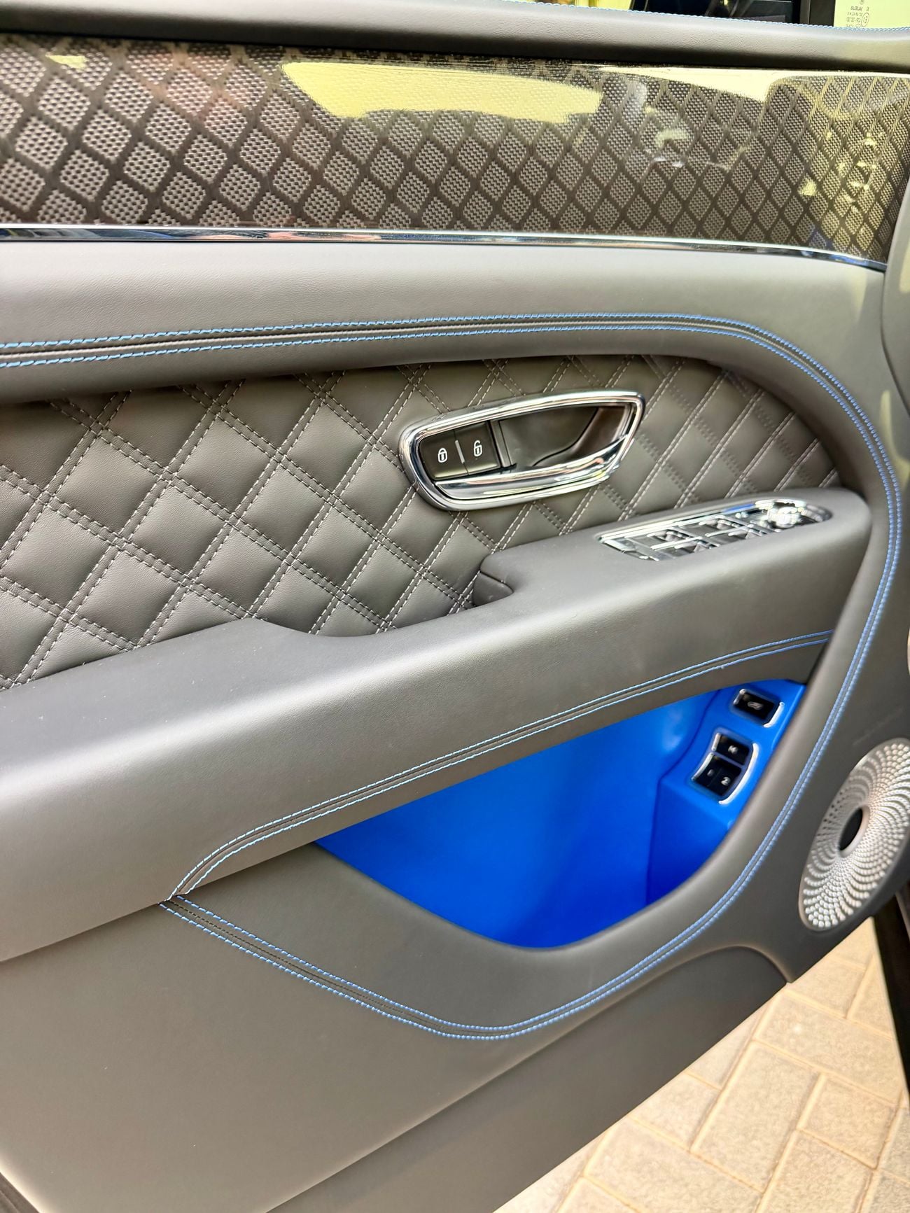 Bentley Bentayga | FULL BLACK EDITION | BENTLEY DUBAI WARRANTY