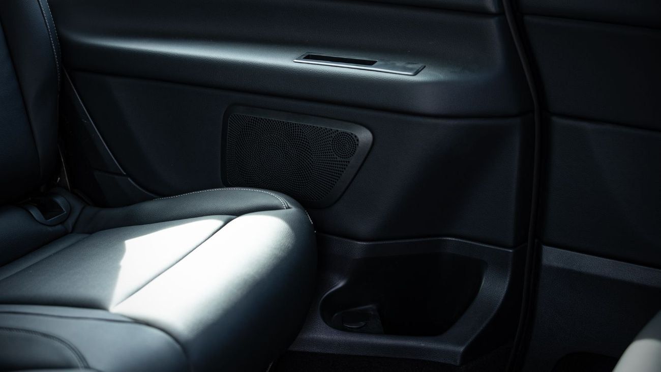 Mercedes-Benz V 300 Extra Long 2.0L - Black Inside Black | Export Only