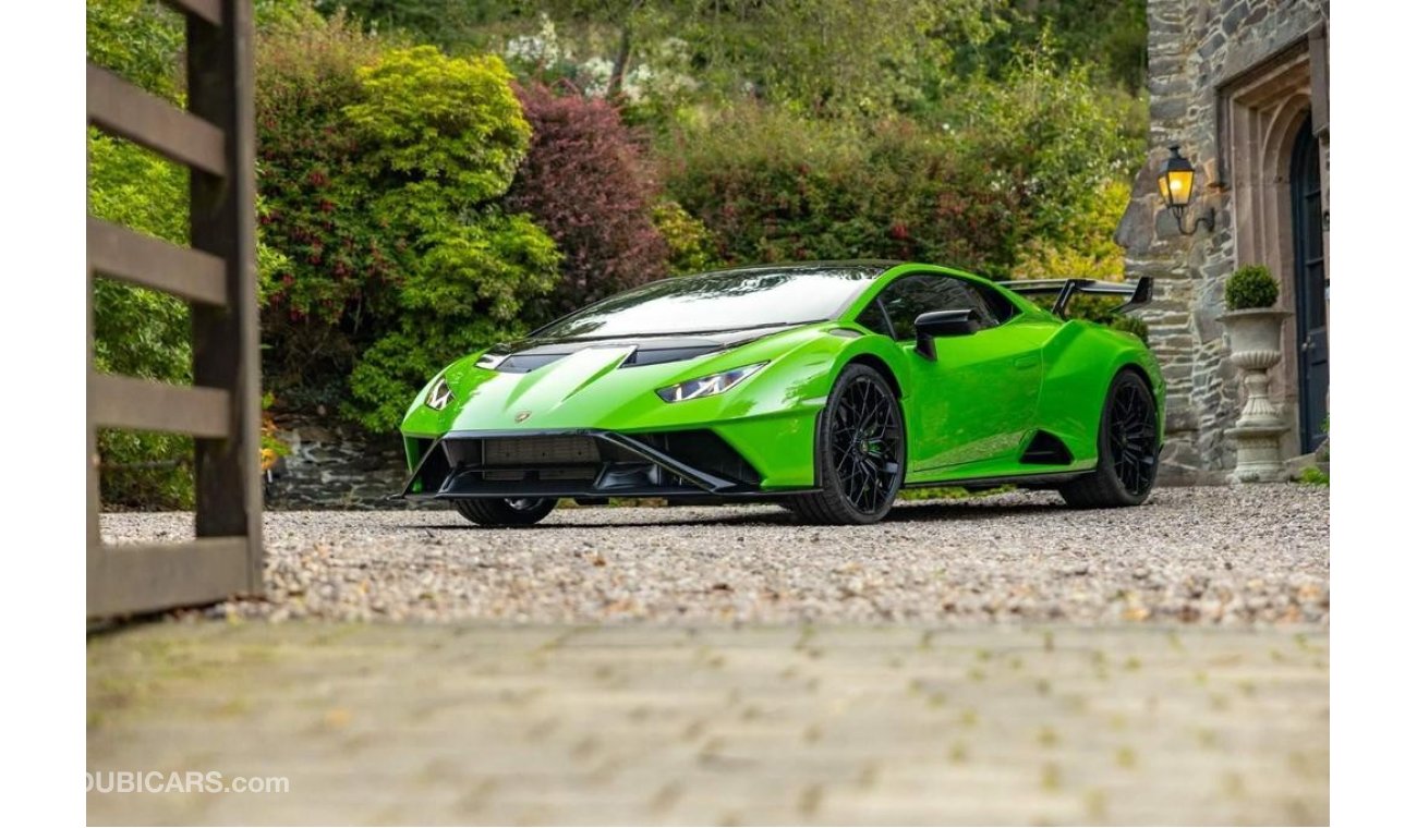 لمبرجيني هوراكان Lamborghini Huracan STO RIGHT HAND DRIVE