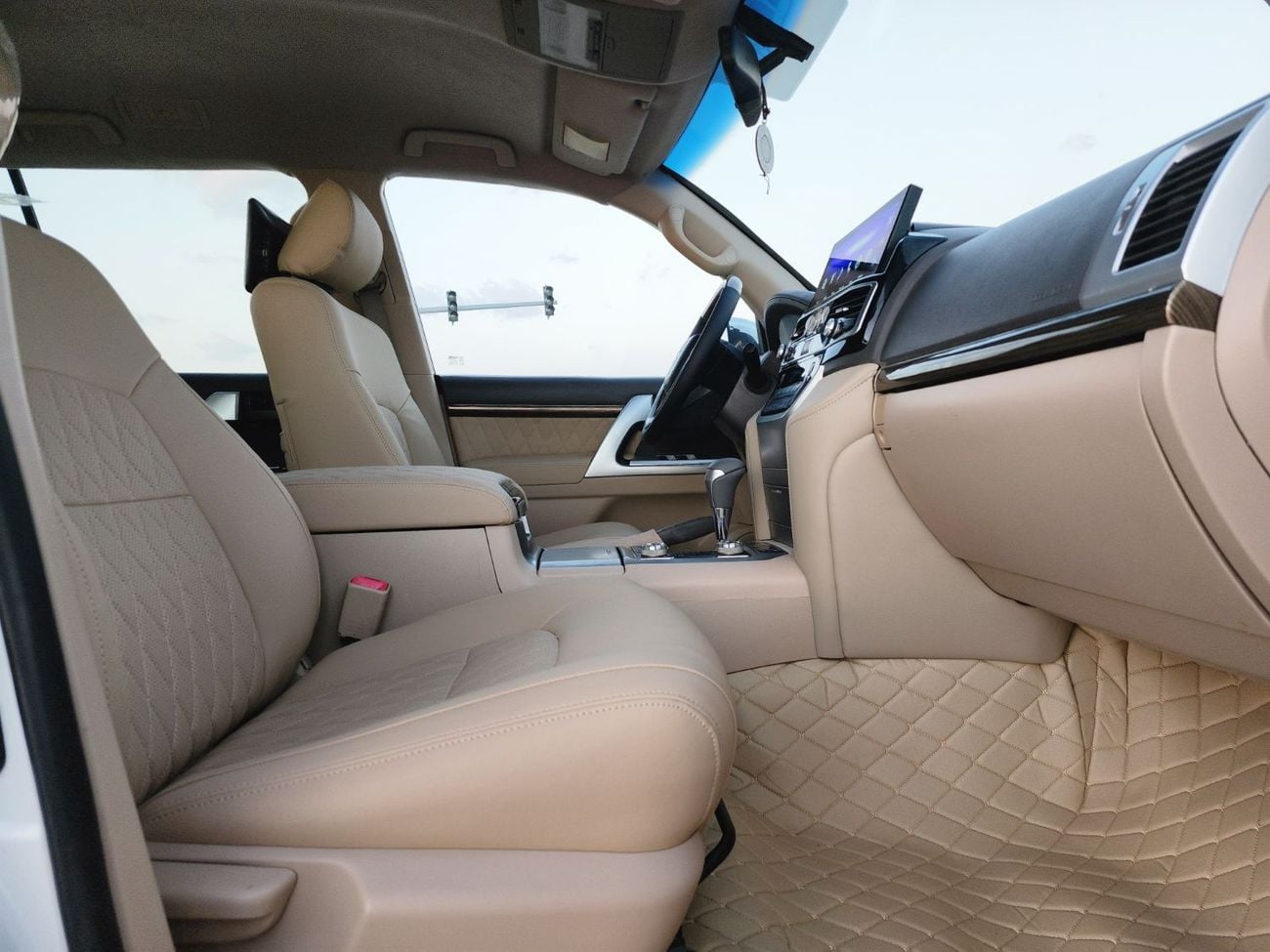 تويوتا لاند كروزر GX.R V6 upgrade 2024