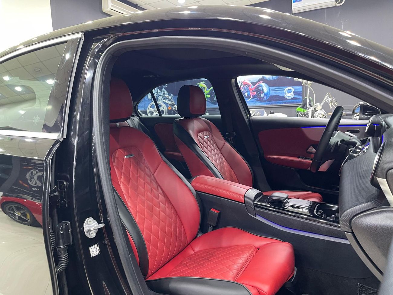 مرسيدس بنز A 220