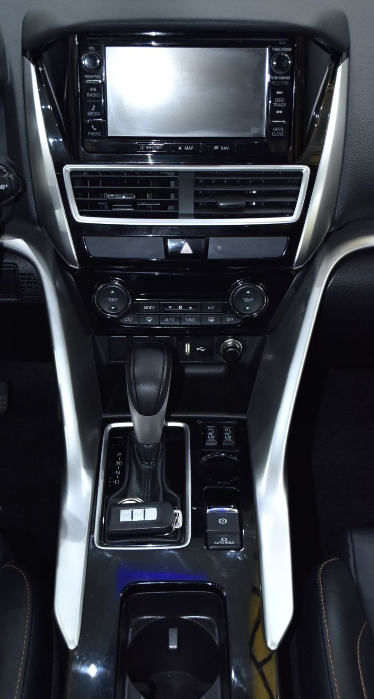 ميتسوبيشي إكلبس كروس GLS HIGH LINE EXCELLENT DEAL for our Mitsubishi Eclipse Cross ( 2019 Model ) in Silver Color GCC Specs
