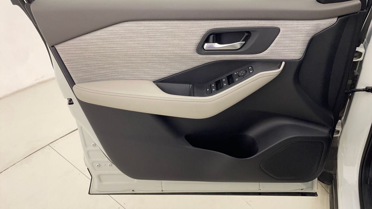 Nissan XTrail SV 2.5L 2025 SV | AED 1705/Month | 0 DP | 30 Day Return | Warranty | Service History