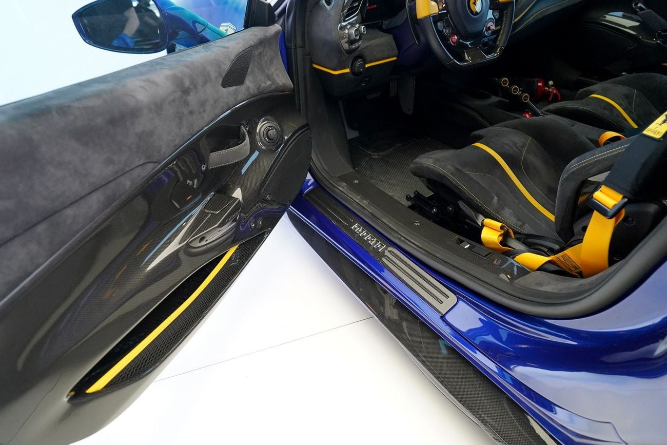 فيراري 488 بيستا