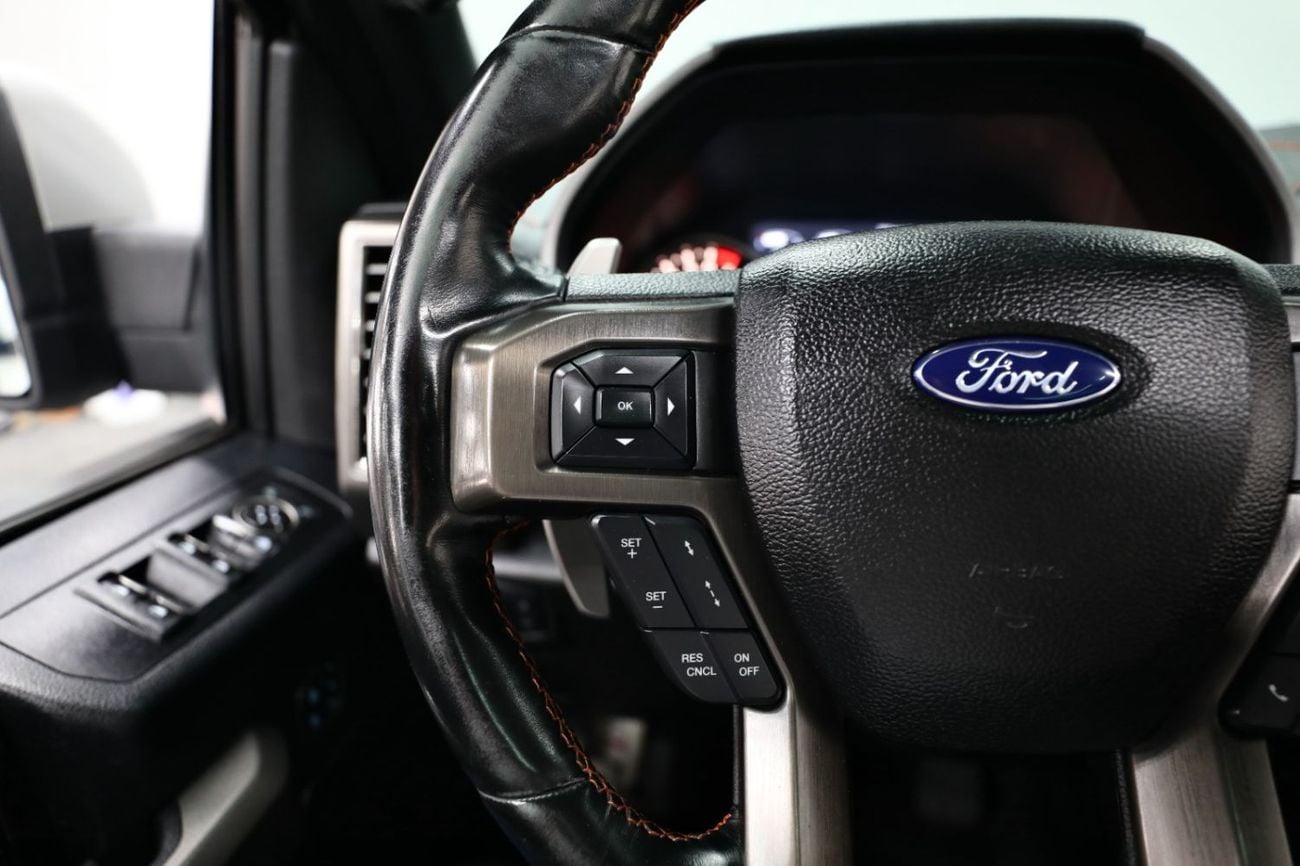 Ford F 150 SVT Raptor 3.5L F150 Raptor | Full option | GCC | V6 3.5L | Free registration | 1 Year Warranty Ref#