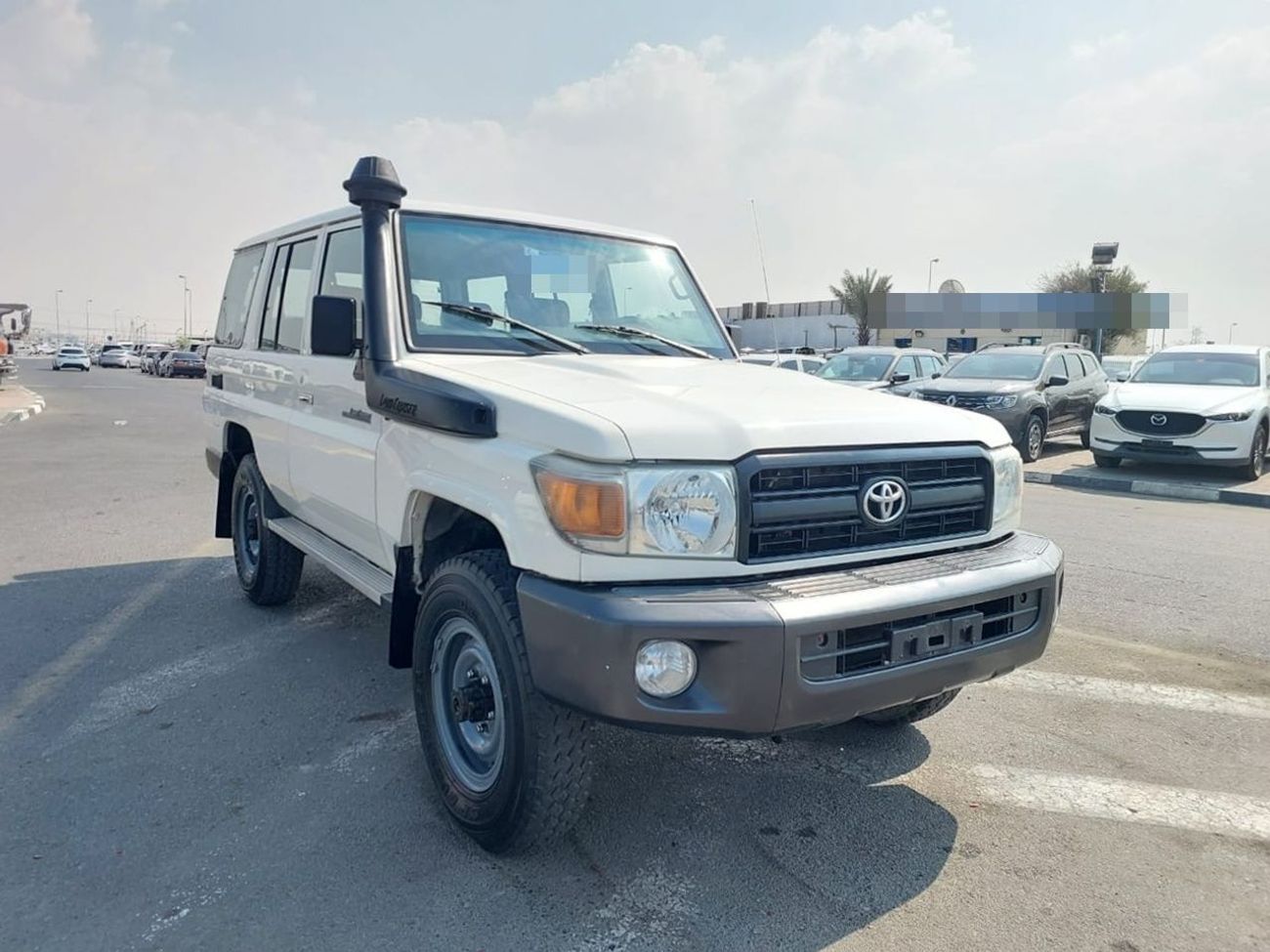 Toyota Land Cruiser Pick Up TOYOTA LAND CRUISER PICKUP LHD 2018 MODEL 4.2 L DIESEL MANUAL(PM42763)
