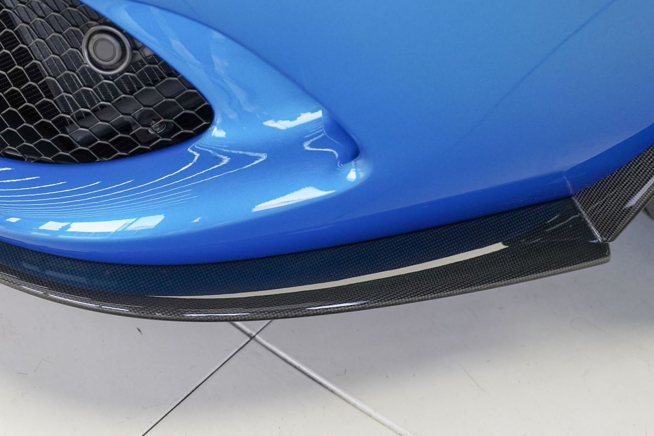 فيراري 296 GTS