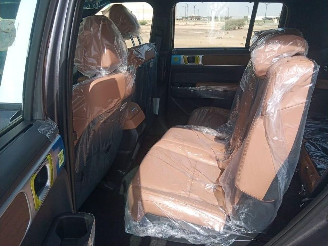 هيونداي سانتا في 2.5L PETROL 4WD LUXURY 2025