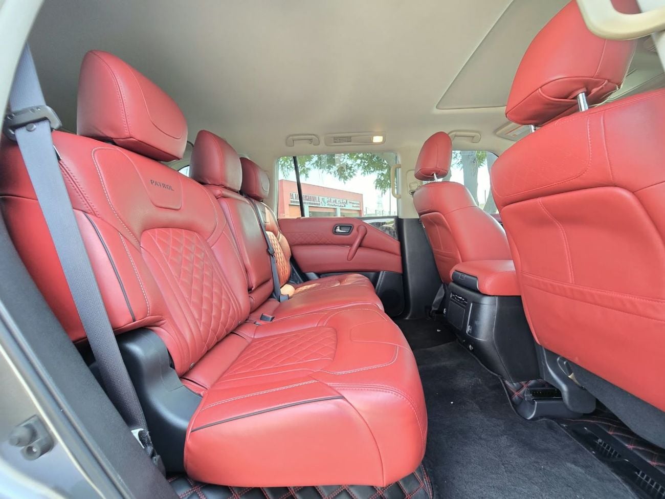 Nissan Patrol SE T2 WITH ORIGINAL AGENCY LEATHER SEATS 2020 GCC SINGLE OWNER WITH AGENCY ROSTAMANI SERVICE HISTORY IN MI