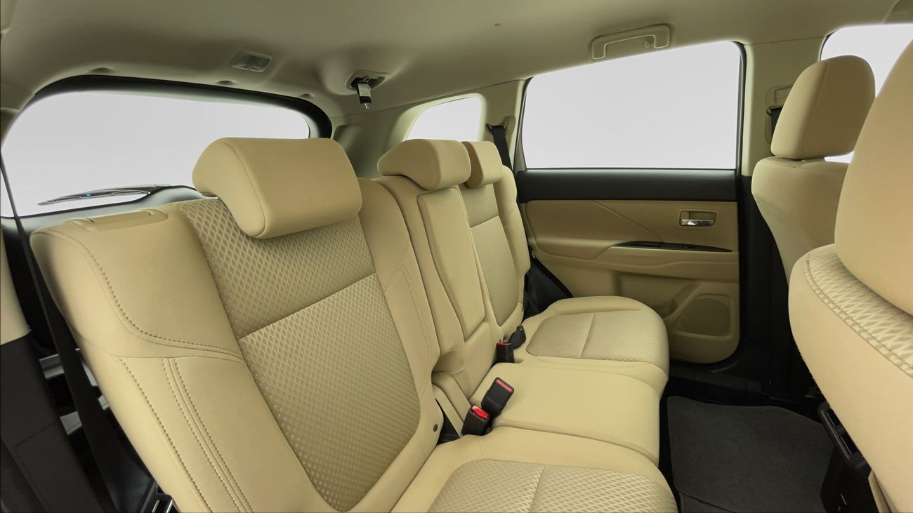 Mitsubishi Outlander GLX 2.4 | Zero Down Payment | Home Test Drive