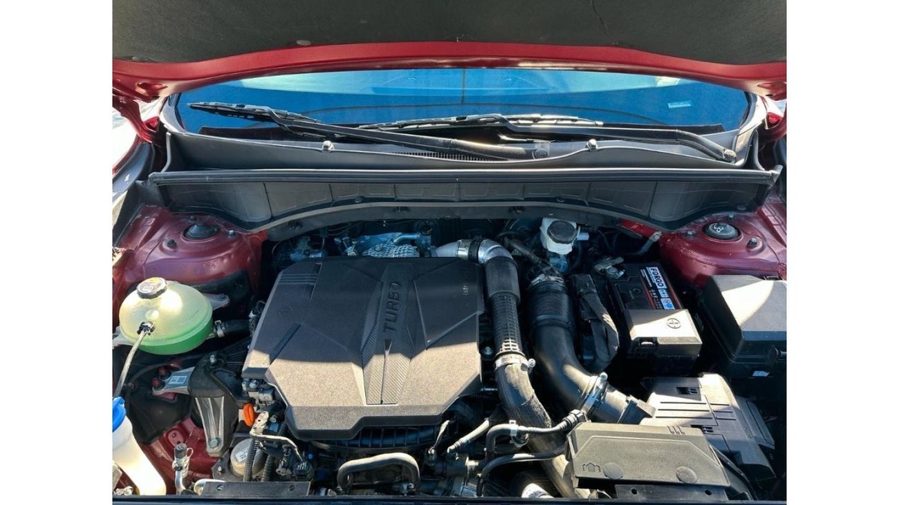 Kia Sorento the car is in excellent condition from the twenty-first year with an engine capacity of 2.5 Turbo 4w