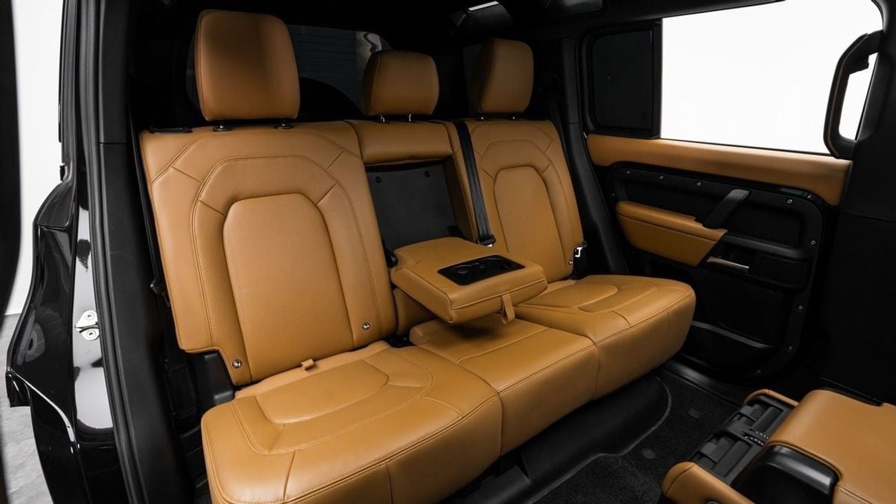 Land Rover Defender HSE P400 - 2025 - GCC - Under Warranty