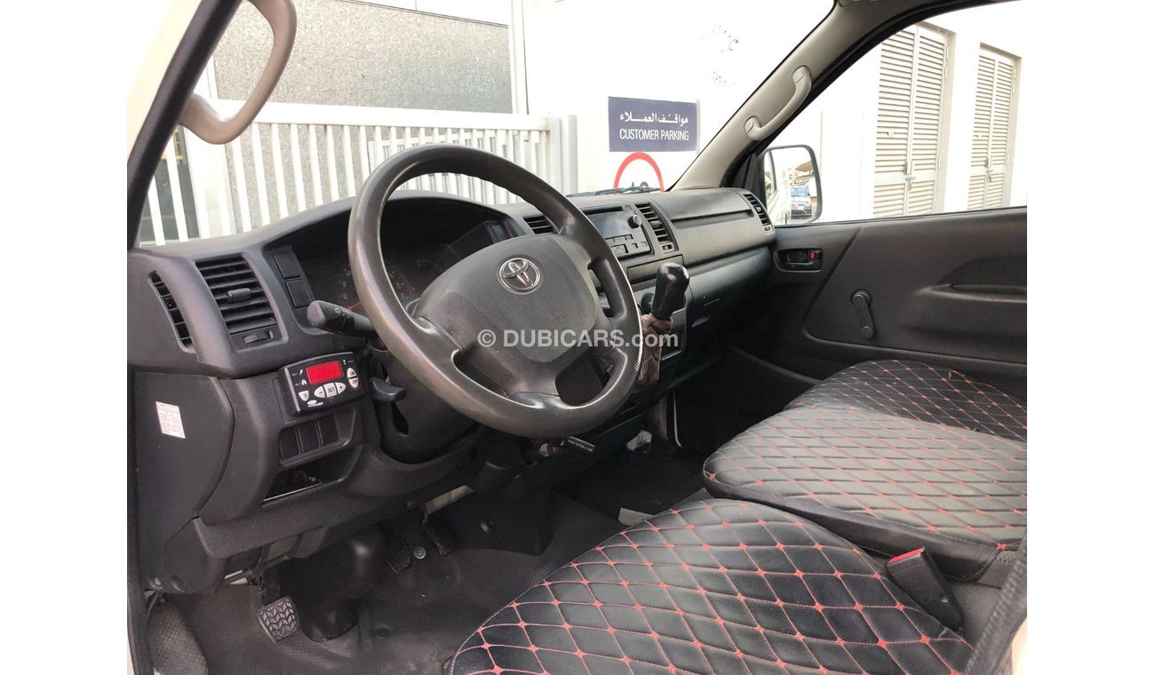 Toyota Hiace GCC VAN CHILLER