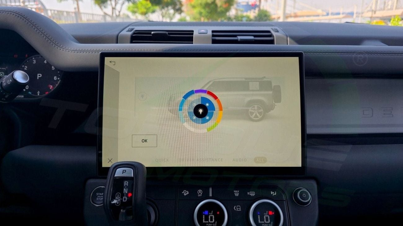 لاند روفر ديفندر 110 ( Only For Export ) X-Dynamic SE P300 AWD GCC 2026 BRAND NEW