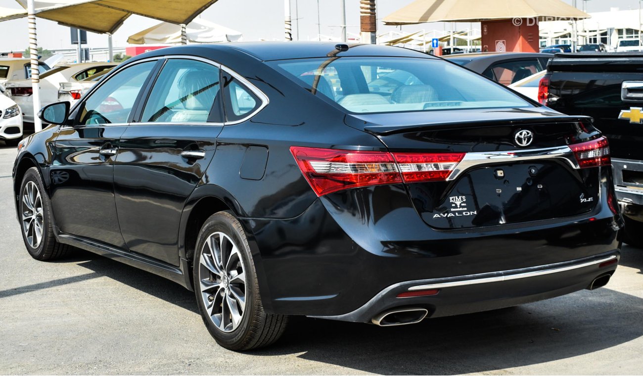 Toyota Avalon XLE