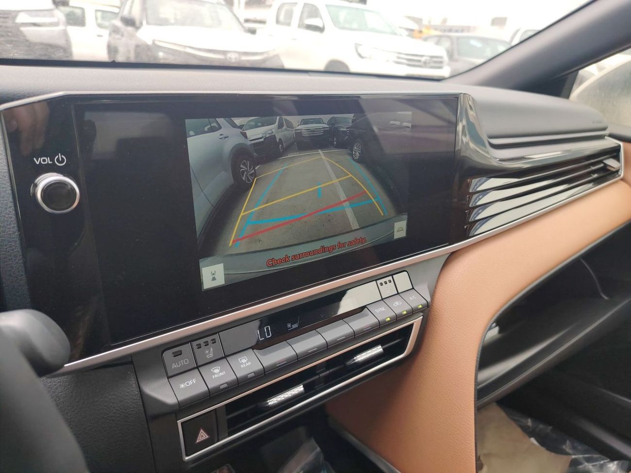 تويوتا كامري 2025 CAMRY GLE 2.5L HYBRID HIGH GCC BRAND NEW 0KM