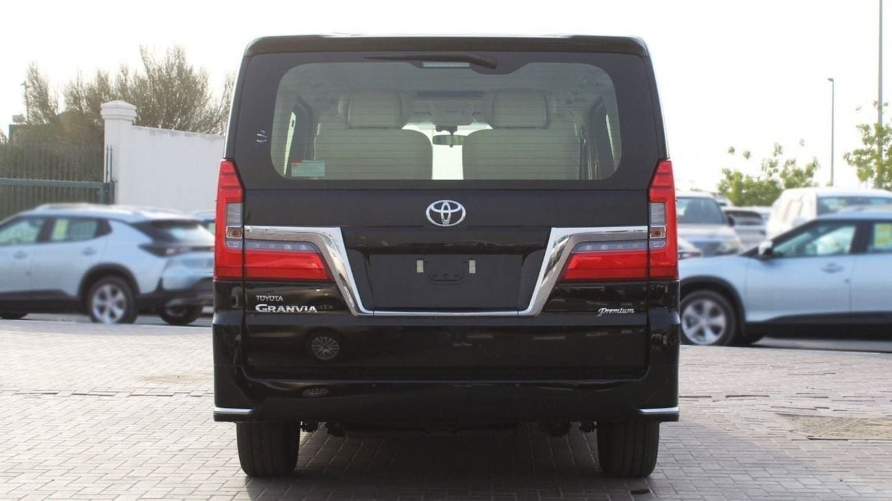 Toyota Granvia TOYOTA GRANVIA 2.8L WAGON 6 SEATS AT WG3