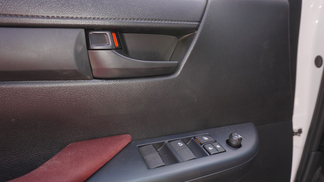 Toyota Hilux DLX 2.7 L