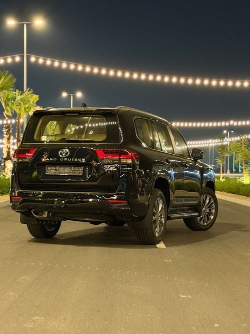 تويوتا لاند كروزر Land cruiser GXR 4.0 radar black/beige