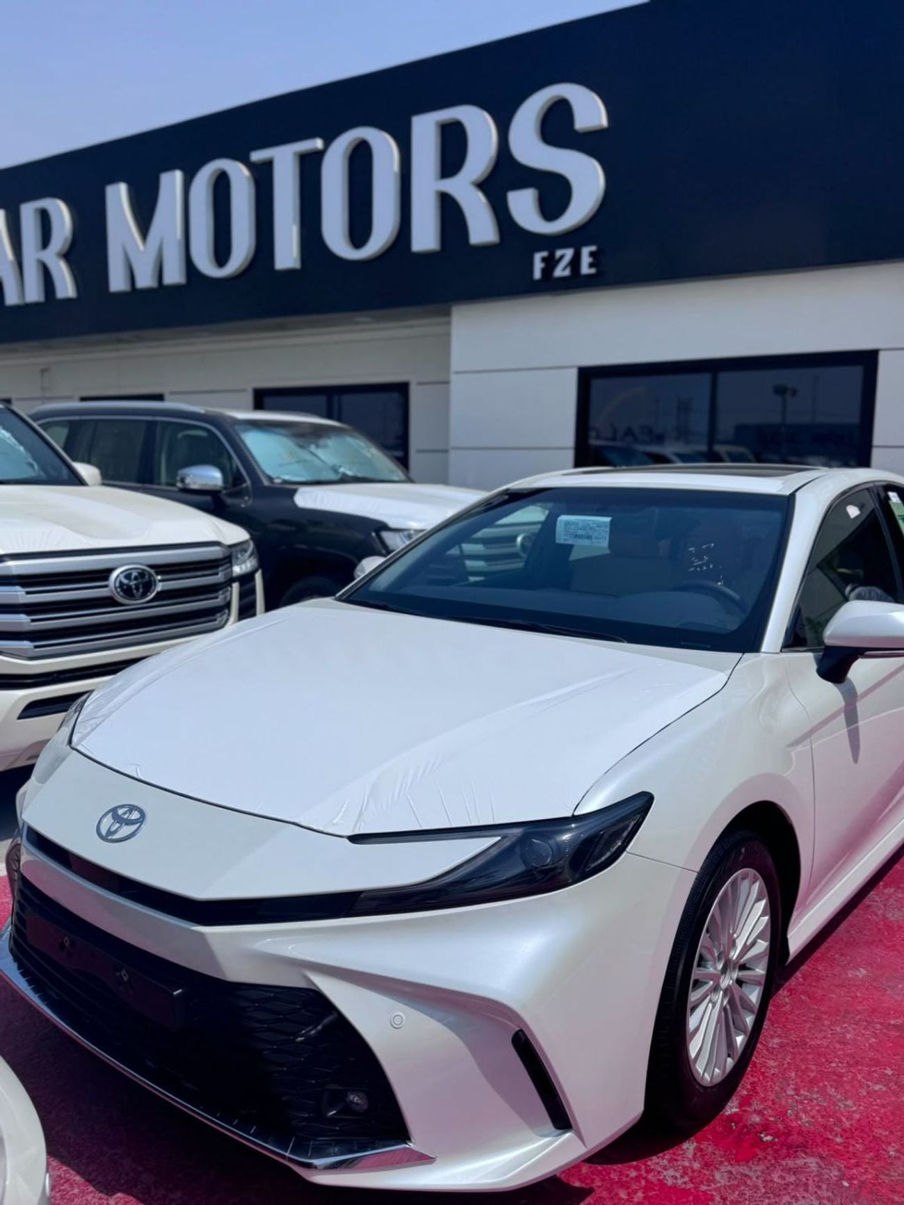 Toyota Camry GLE HEV