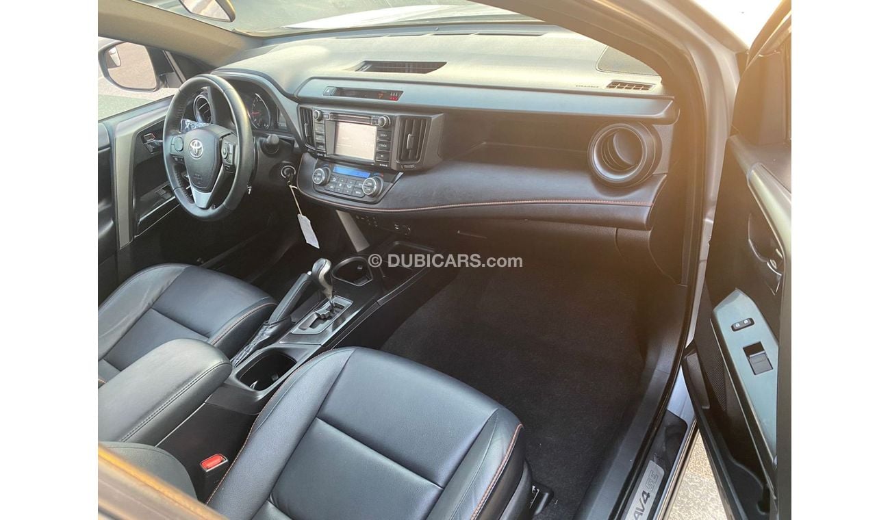 Toyota RAV4 2018 TOYOTA RAV4 / SE / FULL OPTION