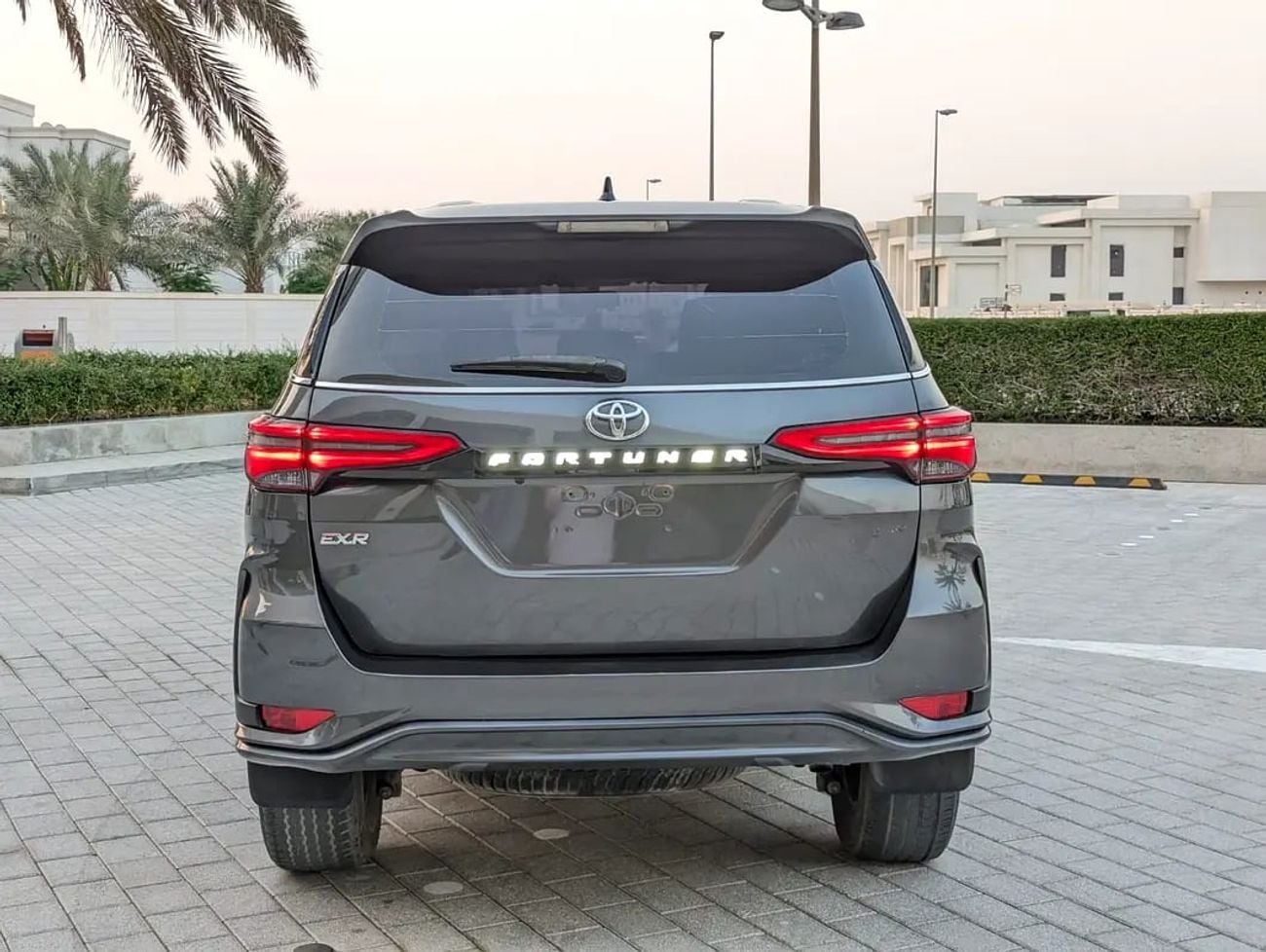 Toyota Fortuner EXR FACELIFTED V4 2.7L GCC IN EXCELLENT CONDITION