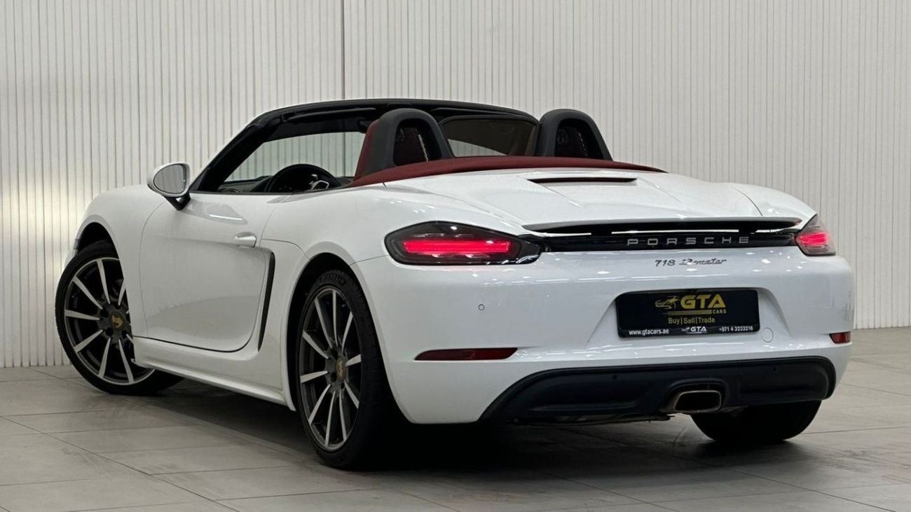 بورش بوكستر 718 2023 Porsche 718 Boxster, June 2025 Agency Warranty + Service Contract, Full Service History, Gcc